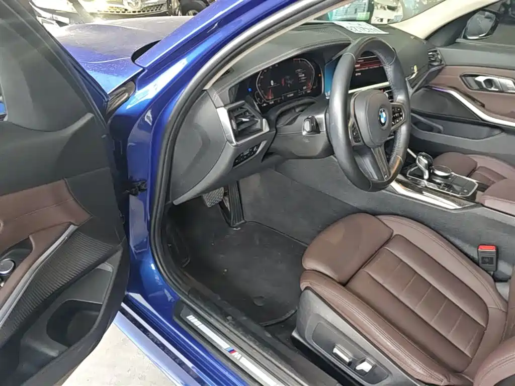BMW 3-SERIES