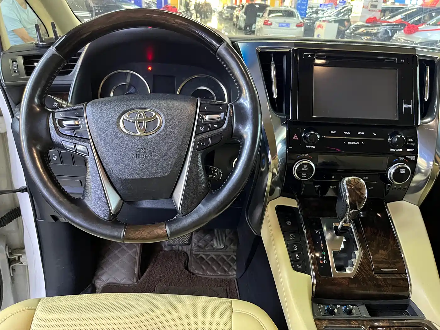 Toyota Alphard 2018 Facelift 3.5L Luxury Edition фото 7