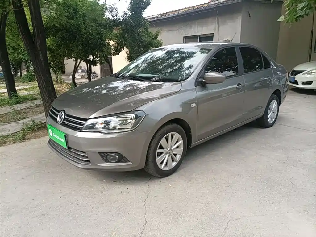 Volkswagen Jetta 2013 1.6L Manual Comfort фото 2