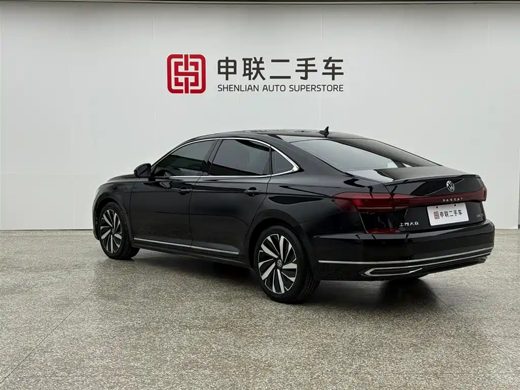 Volkswagen Passat 2024 330TSI Elite Edition фото 3