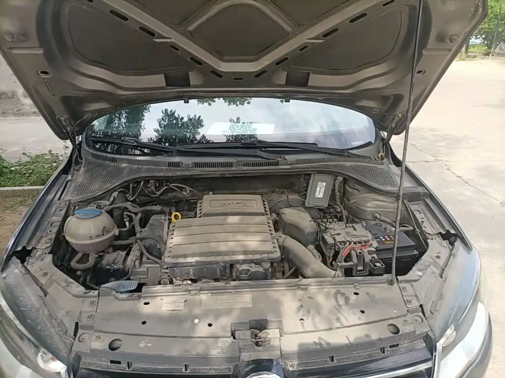 Volkswagen Jetta 2013 1.6L Manual Comfort фото 20