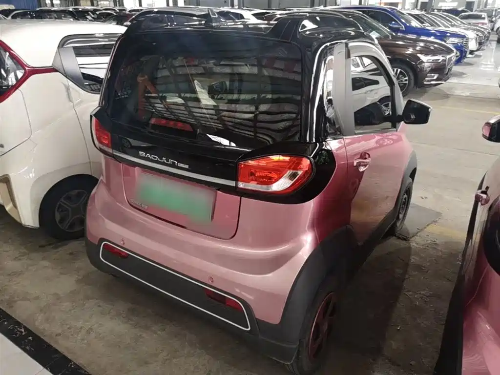 BAOJUN E100