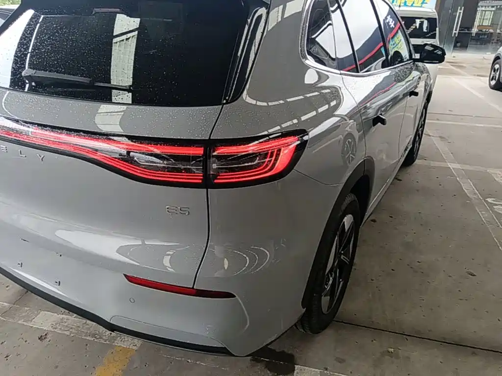 Geely Galaxy Galaxy E5 2024 2024 530km Explore+ Edition
