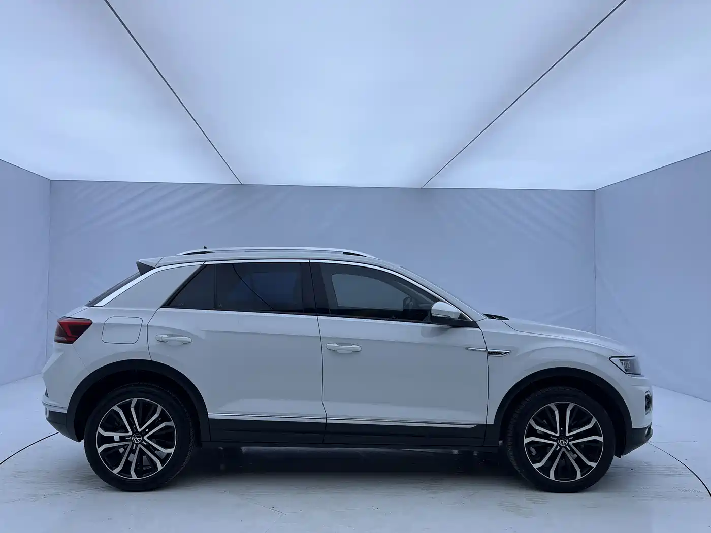 VOLKSWAGEN T ROC EXPLORING SONGS
