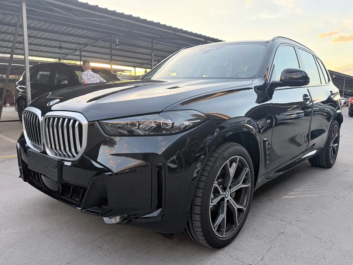 BMW X5 2026 2026 Facelift xDrive 30Li Exclusive M Sport Shadowline Package