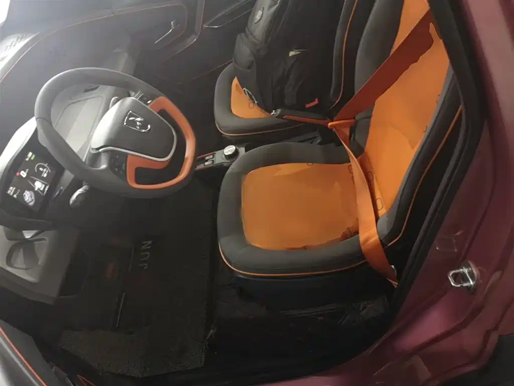 BAOJUN E100