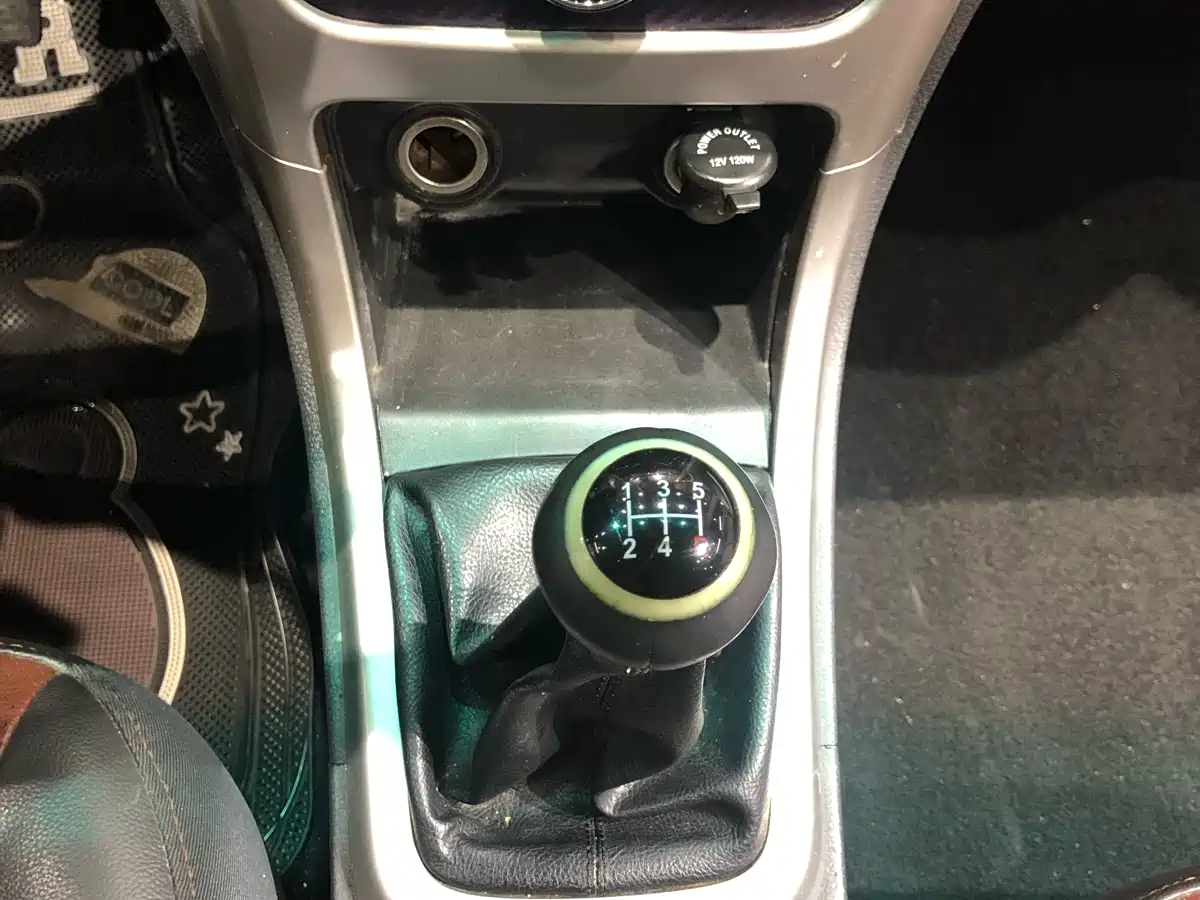 BYD F3 2015 Energy-saving Edition 1.5L Manual Comfort фото 15