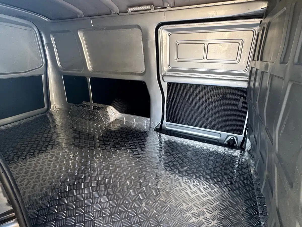 Фото 8 - Wuling Motors Wuling EV50