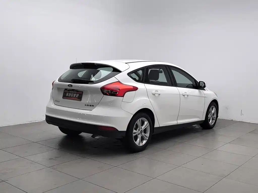 صورة 2 - Ford Focus