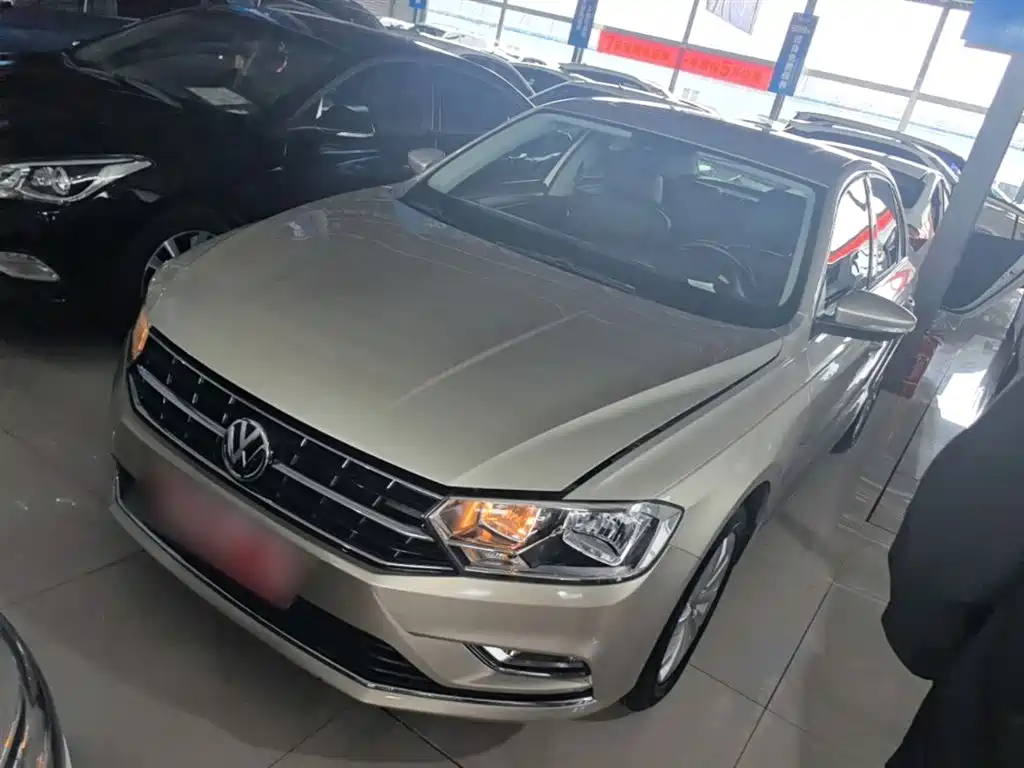Volkswagen Bora 2017 1.6L Automatic Comfort фото 2