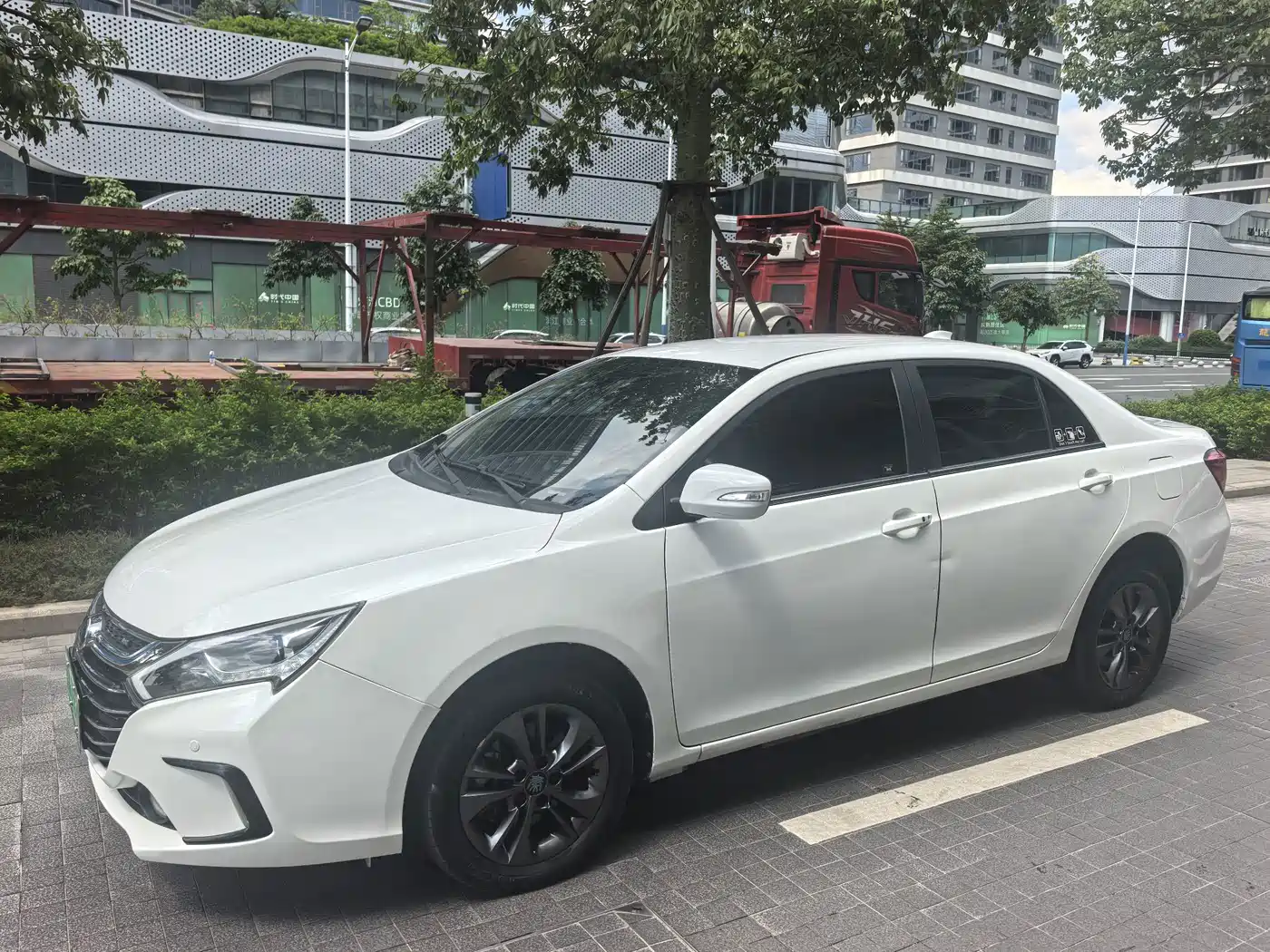 BYD Qin New Energy 2018 2018 1.5T Smart Premium