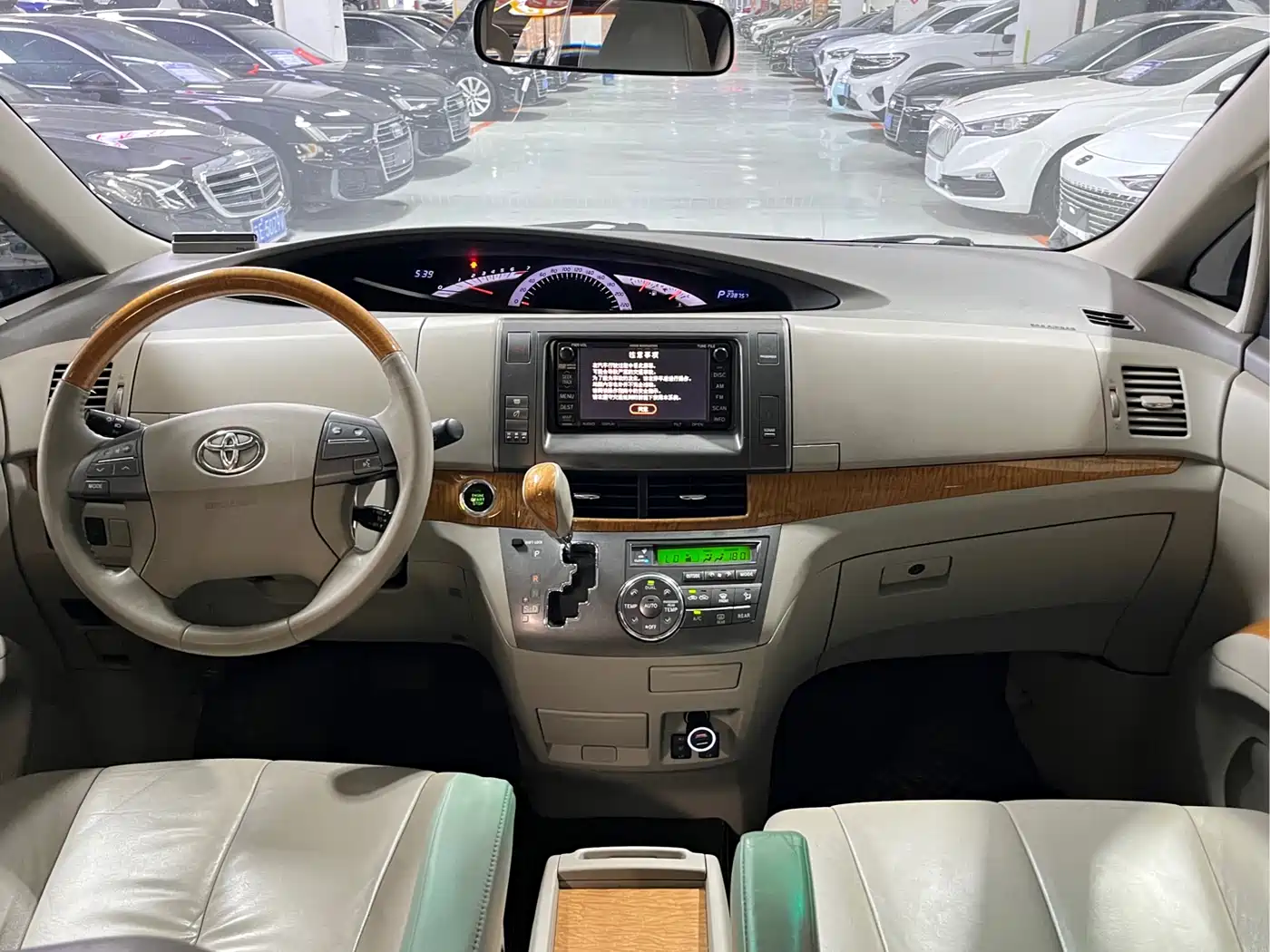 Toyota Previa 2006 Model 2.4L 7-Seater Luxury Edition фото 9