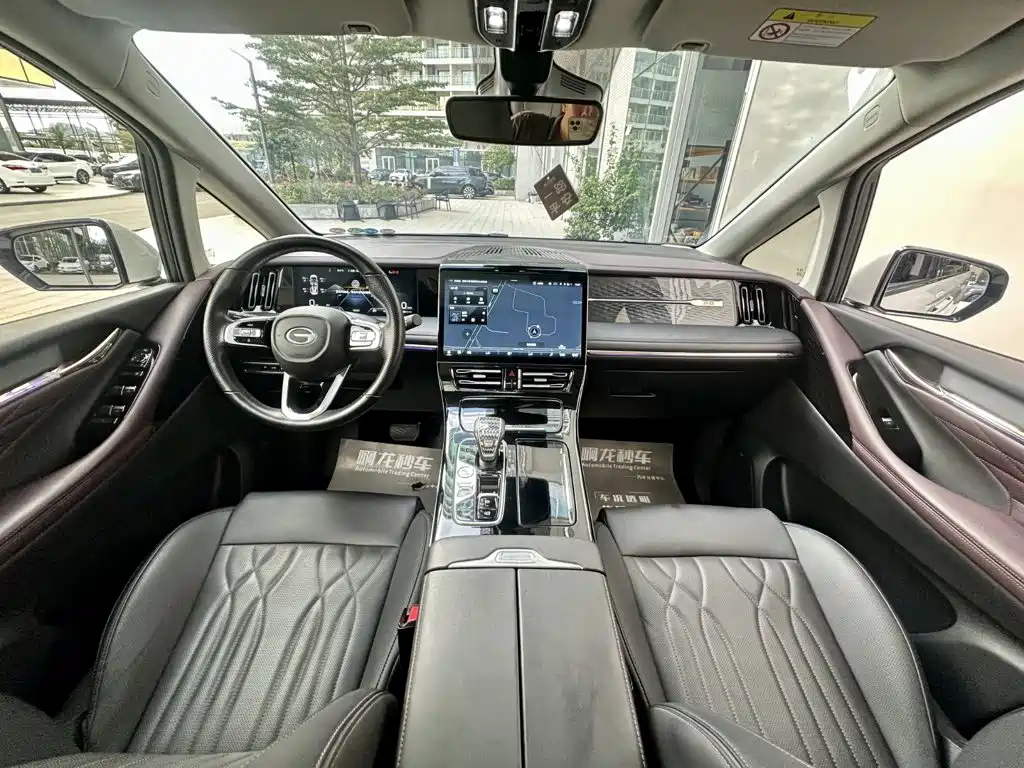 صورة 6 - GAC Trumpchi Trumpchi E9