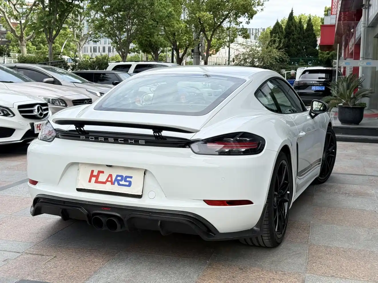 Photo 12 - Porsche 718