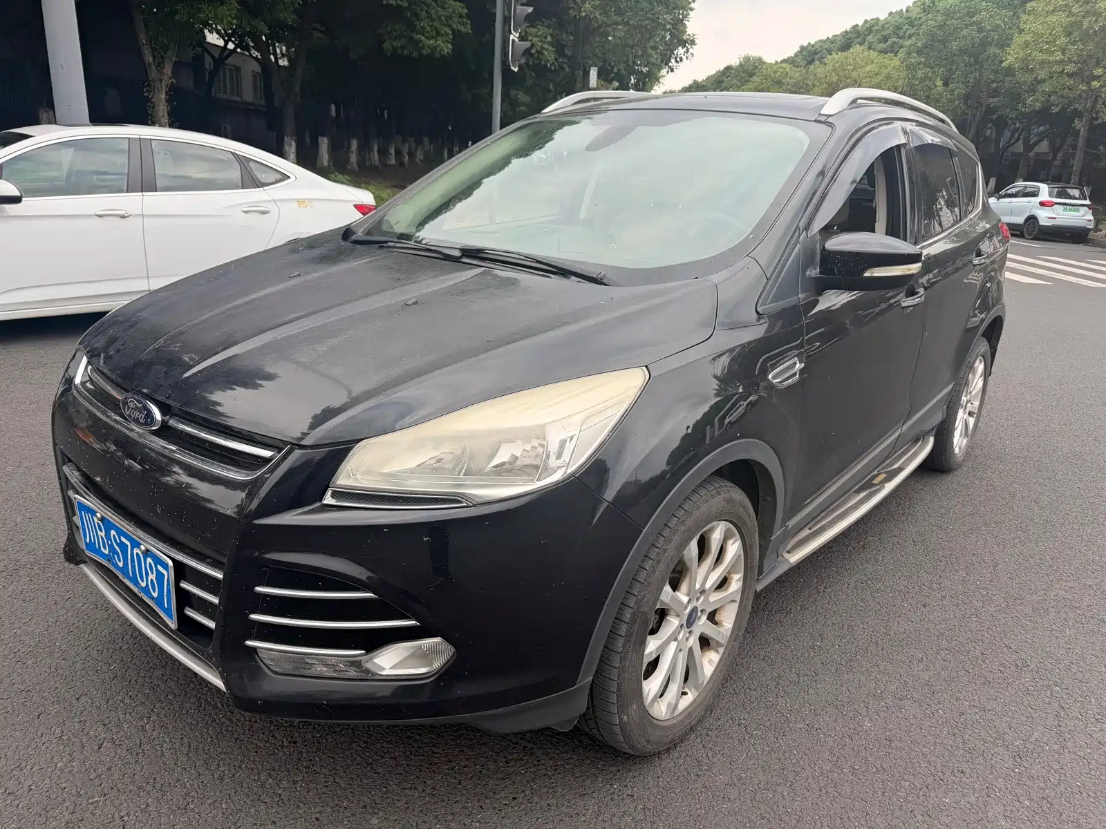 Photo 1 - Ford Kuga