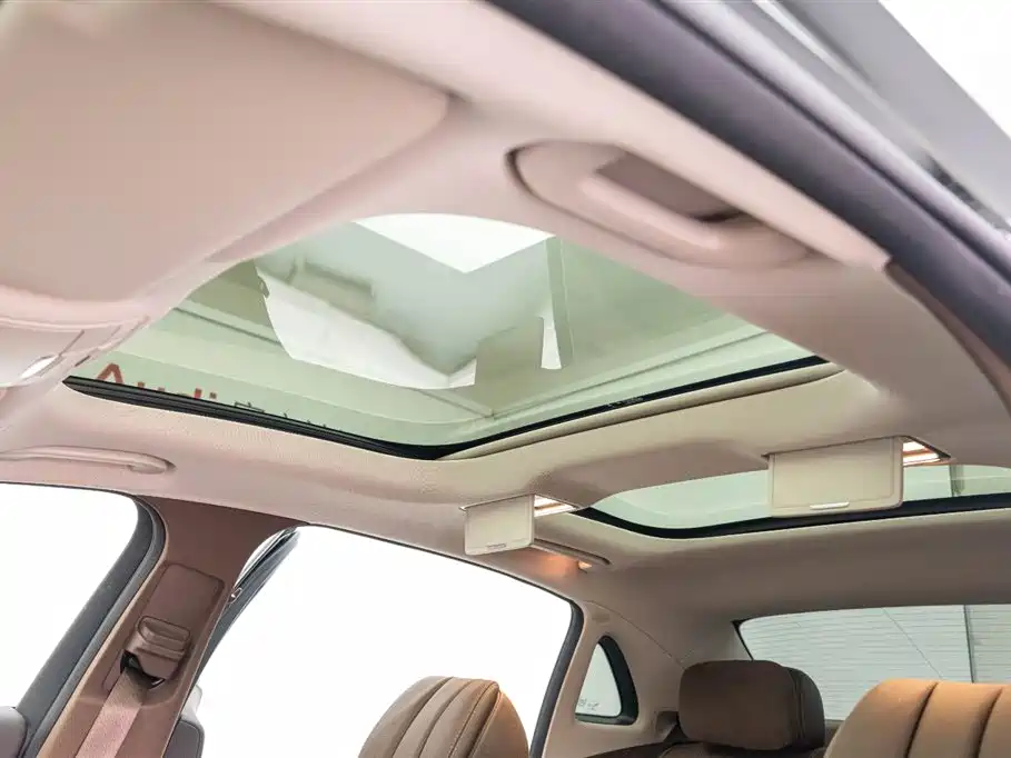 Mercedes-Benz E-Class 2023 E 300 L Fashion фото 26