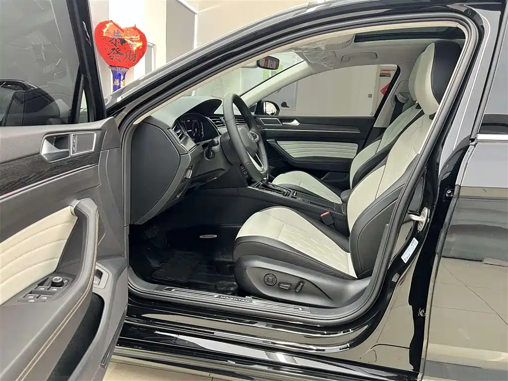 Volkswagen Magotan 2026 Model 30 Million Special Selection 380TSI DSG Luxury фото 7