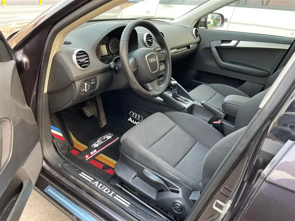 Audi A3 (Import) 2012 Sportback 1.4T Luxury фото 4