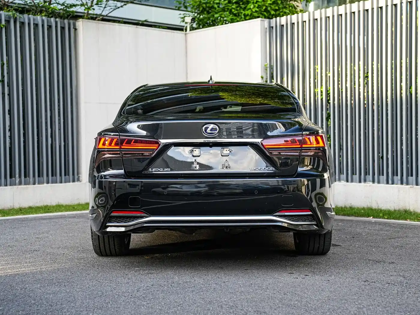 Lexus LS 2021 500h Excellence Edition фото 5