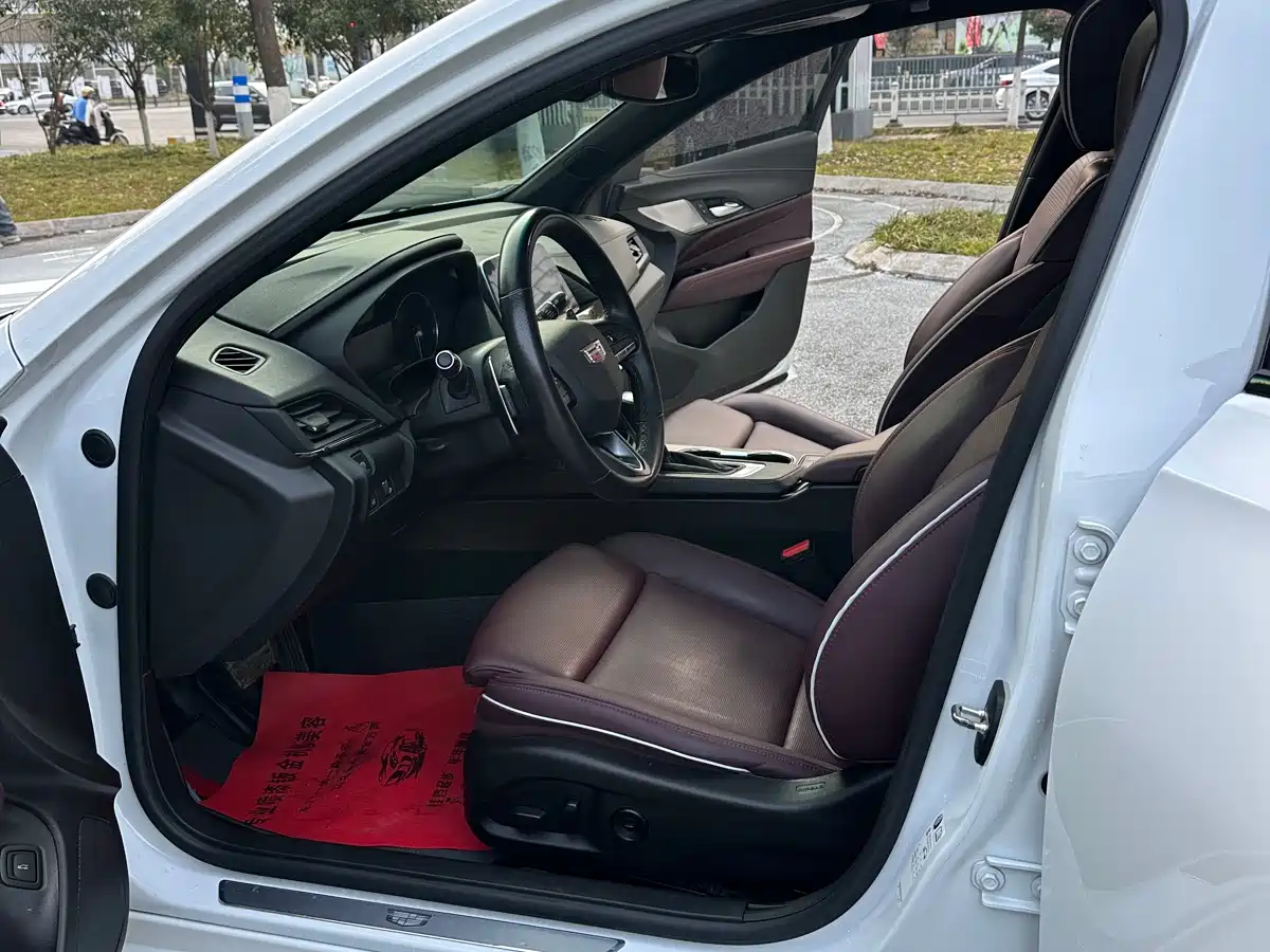 Cadillac CT4 2020 28T Elite фото 9
