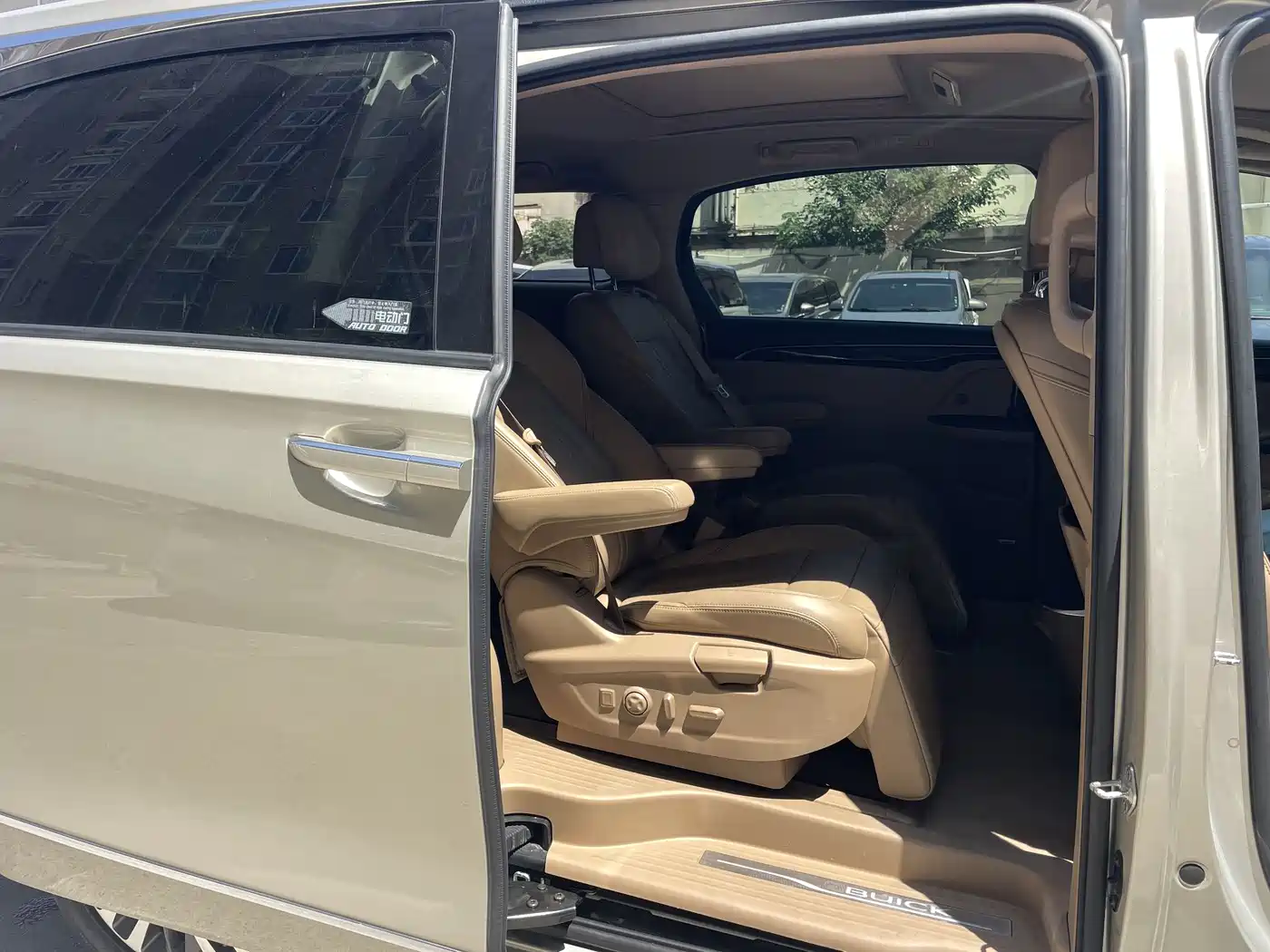 Buick GL8 2018 ES 28T Flagship Type China VI фото 10