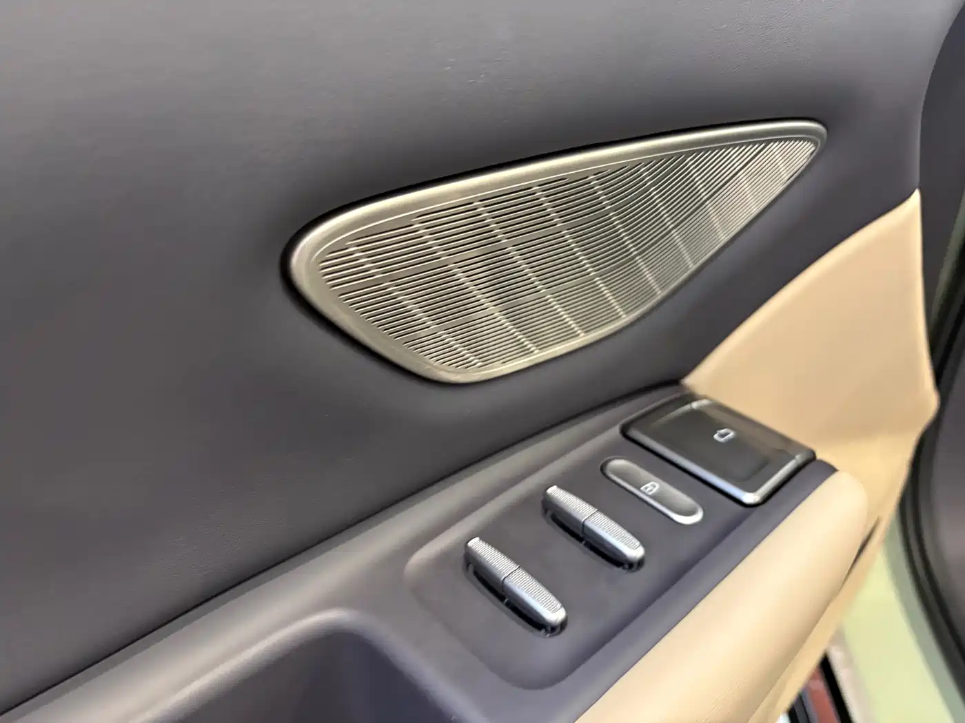 Hongqi HONGQI TIANGONG 06