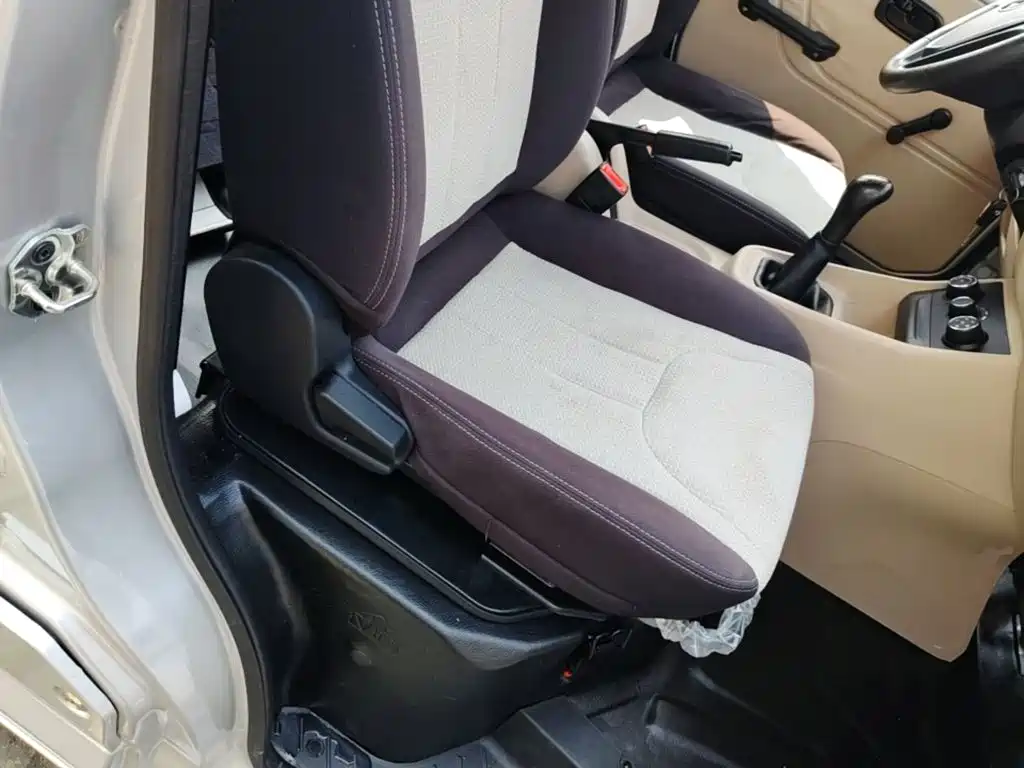 Changan Kuayue Kuayuexing V3 2025 2023 1.3L Gasoline Enjoyment 5-seater Passenger Van