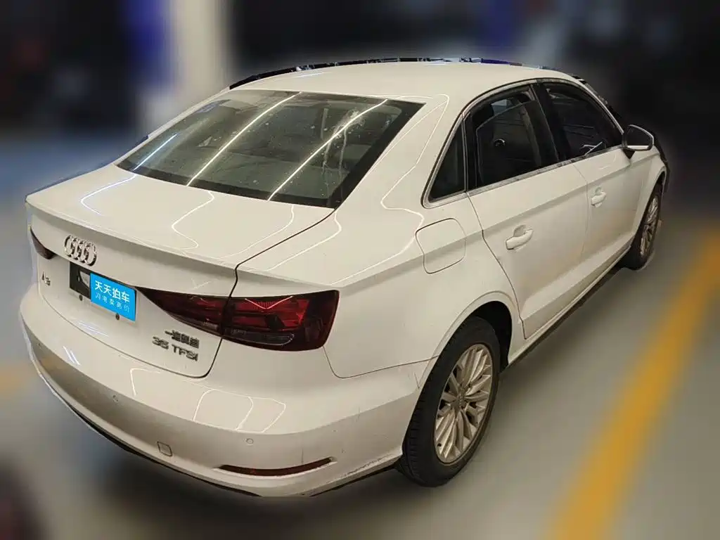 Photo 5 - Audi A3