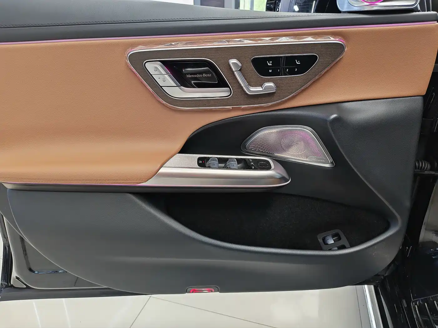 Mercedes-Benz E-Class New Energy 2024 2024 E 350 e L Plug-in Hybrid Sedan