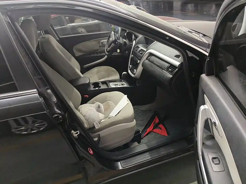 Фото 10 - Besturn X80