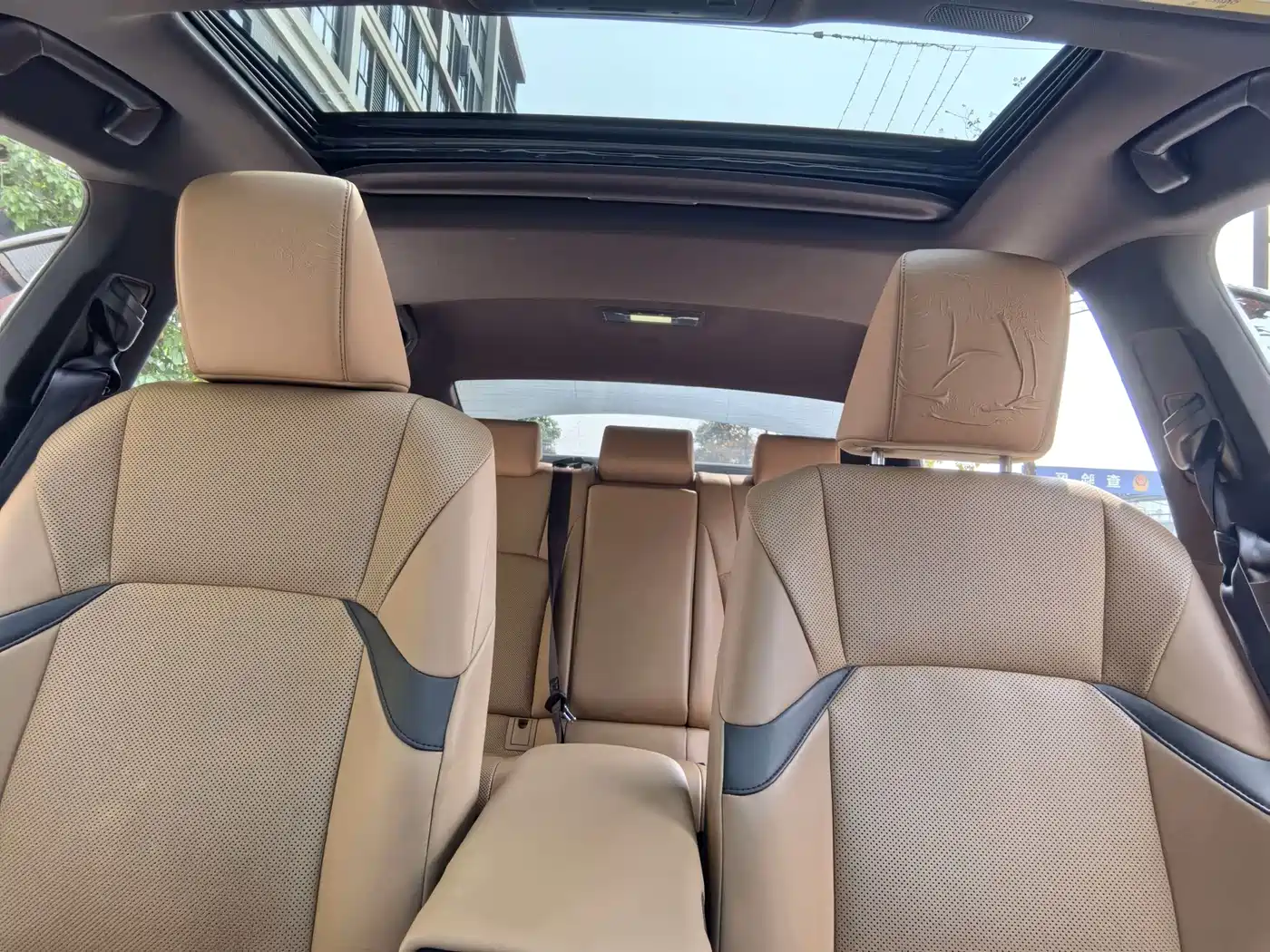 Lexus ES 2020 Model 300h Excellence Edition фото 18