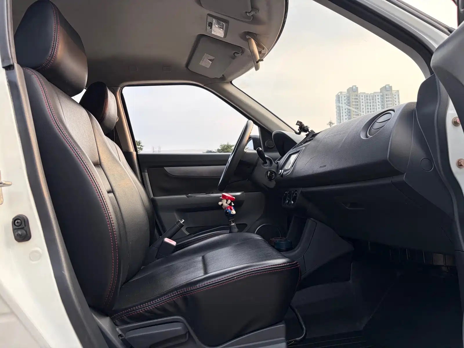 Photo 13 - Suzuki Swift