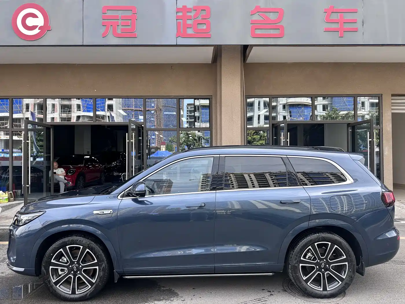 AITO Wenjie AITO M7 2024 1.5T Smart Drive RWD Pro 6-seater фото 6