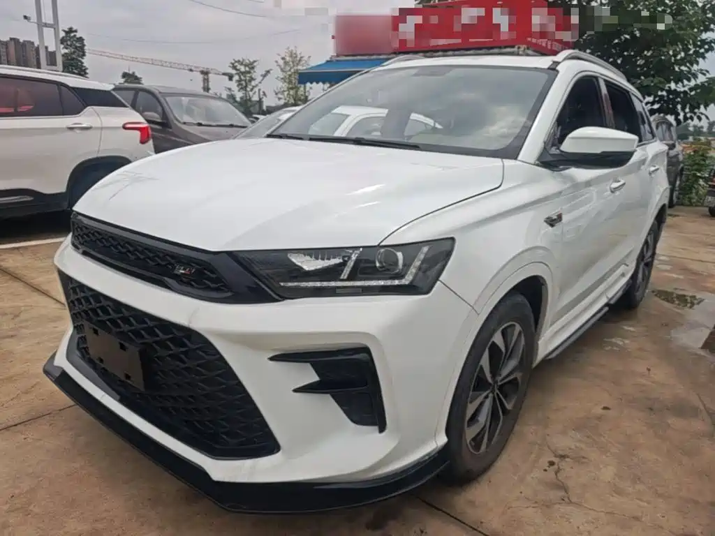 SWM Motor SWM G01 2020 2019 F Edition 1.5T Auto Gold Powder China VI