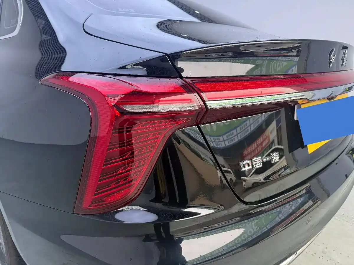 Hongqi H5 2025 1.5T DCT Flag Rhythm 500,000 Units Memorial Edition фото 9