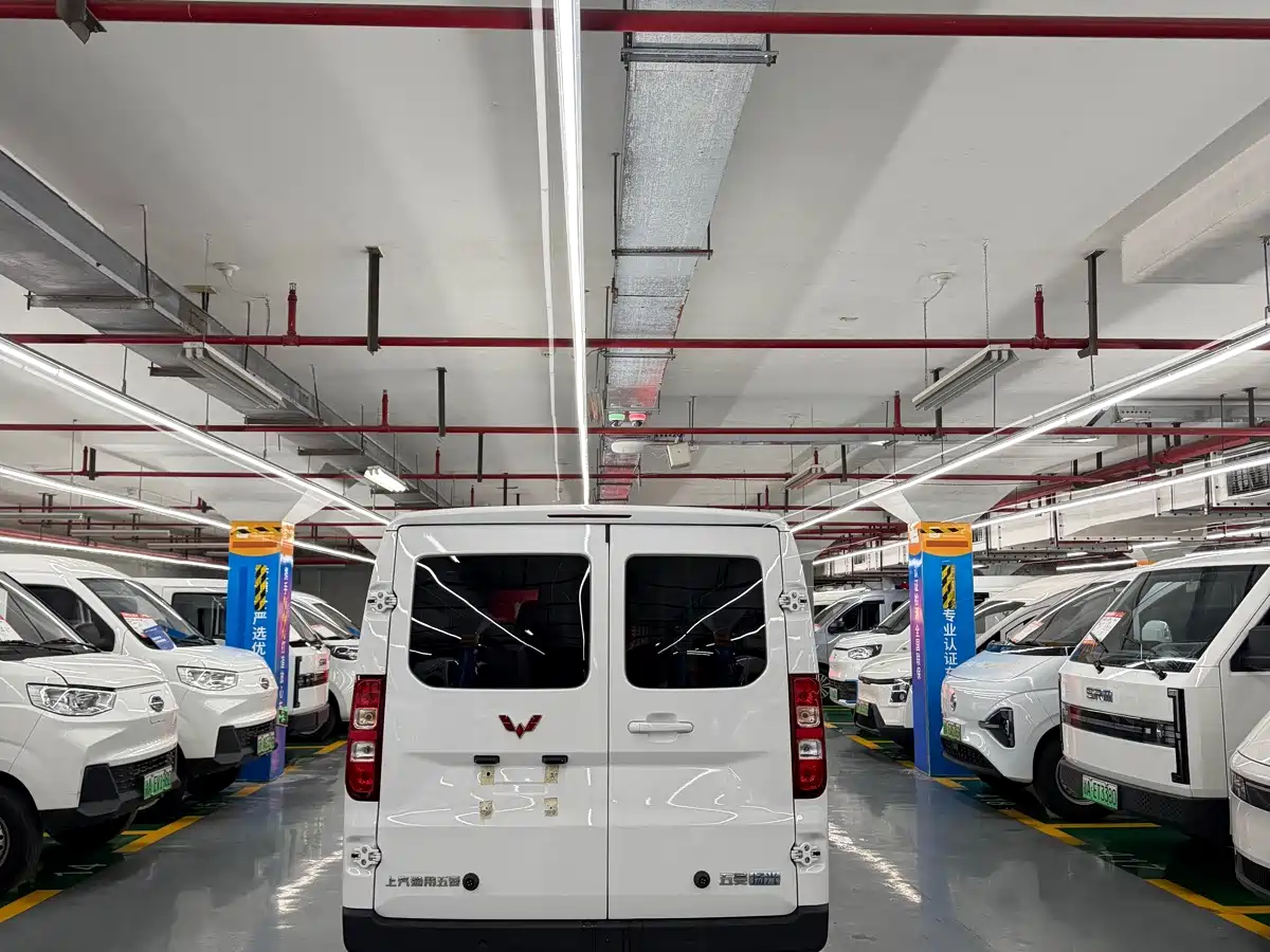 Wuling Motors Wuling Yangguang 2026 2026 Model 440km Passenger Van Comfort Version (9-Seater)