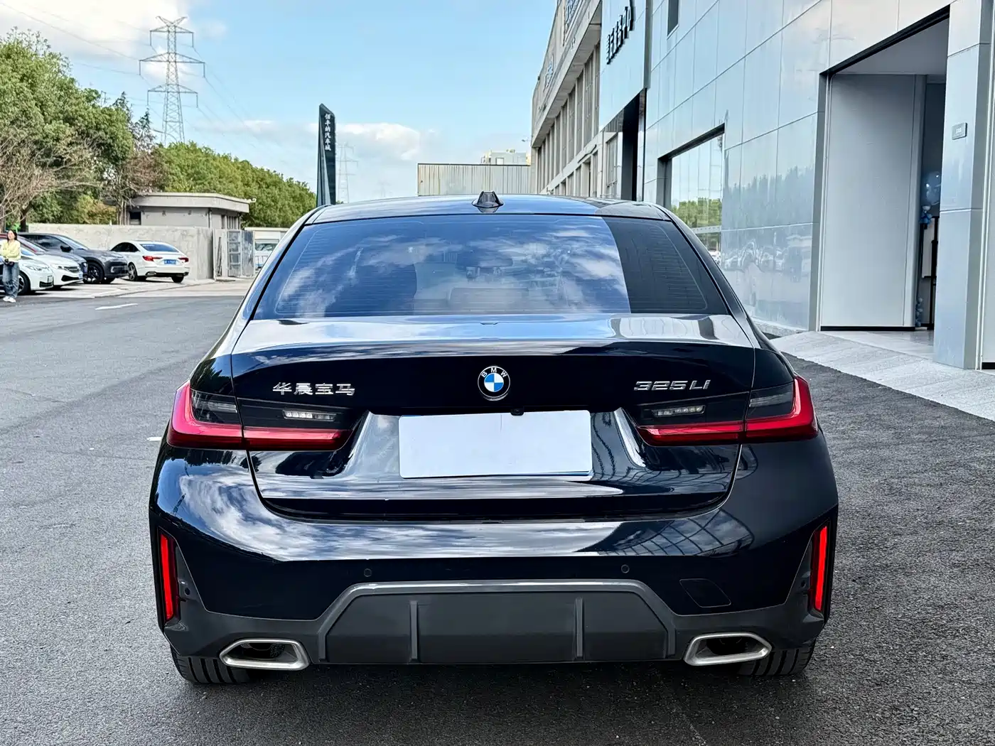BMW 3 Series 2023 325Li M Sport Package фото 12