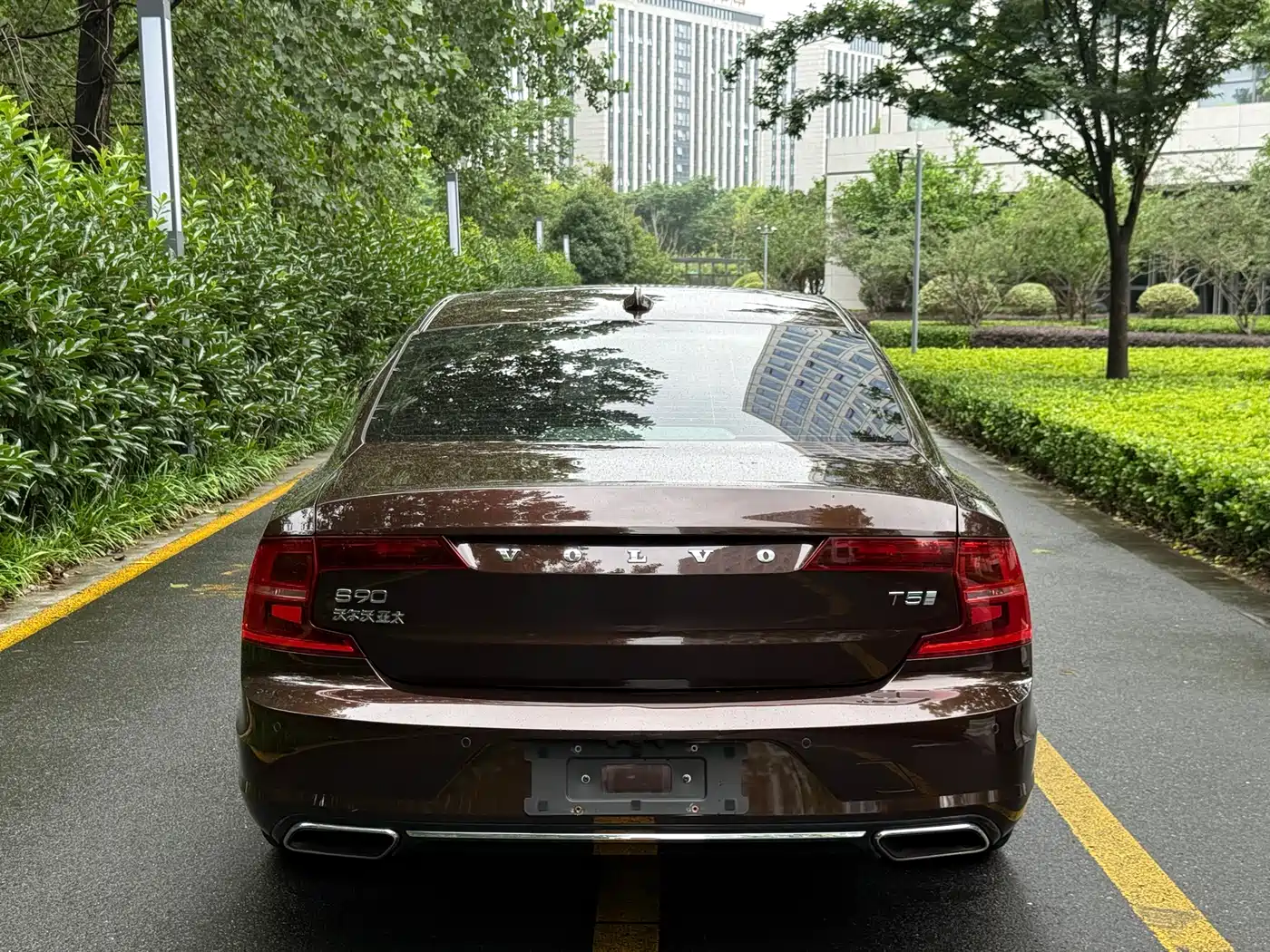 Фото 4 - Volvo S90