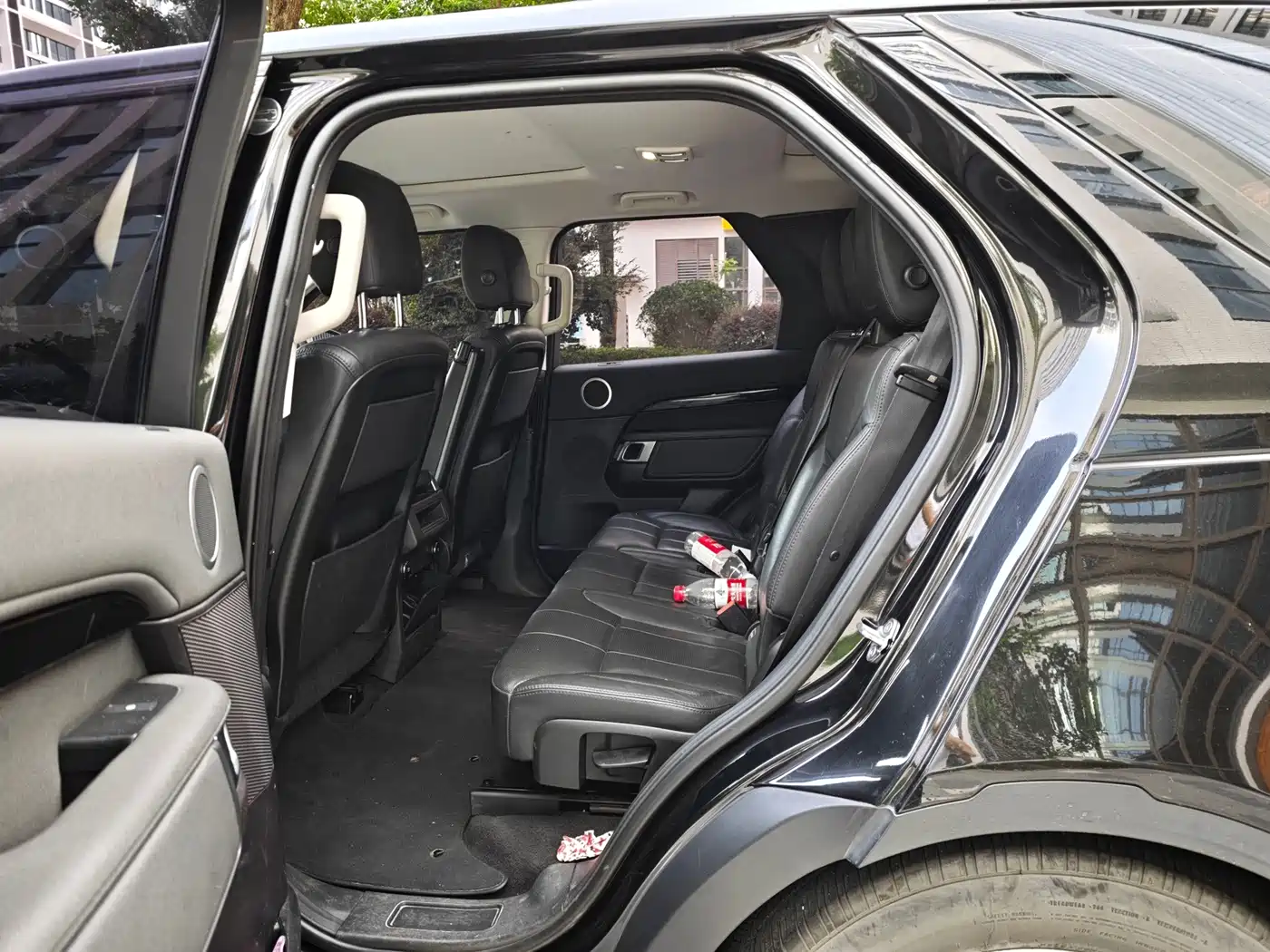 Photo 4 - Land Rover Discovery