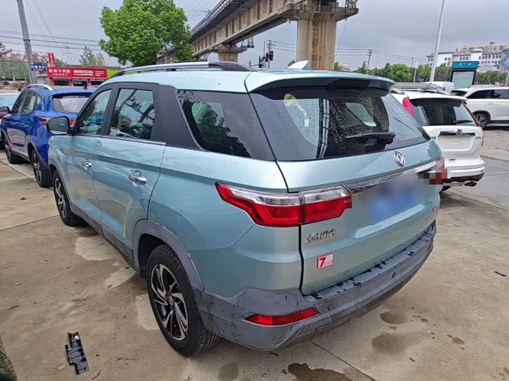 صورة 5 - Dongfeng Fengguang Fengguang S560