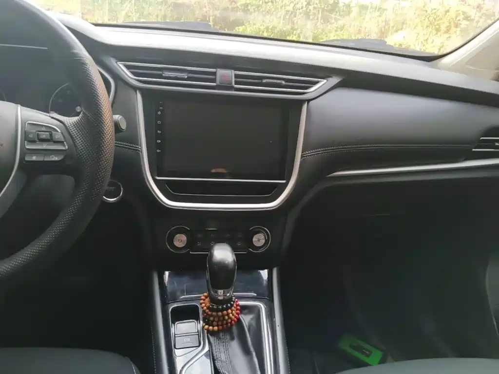 Roewe RX3 2020 2020 1.6L CVT 4G Ultra Comfort Elite