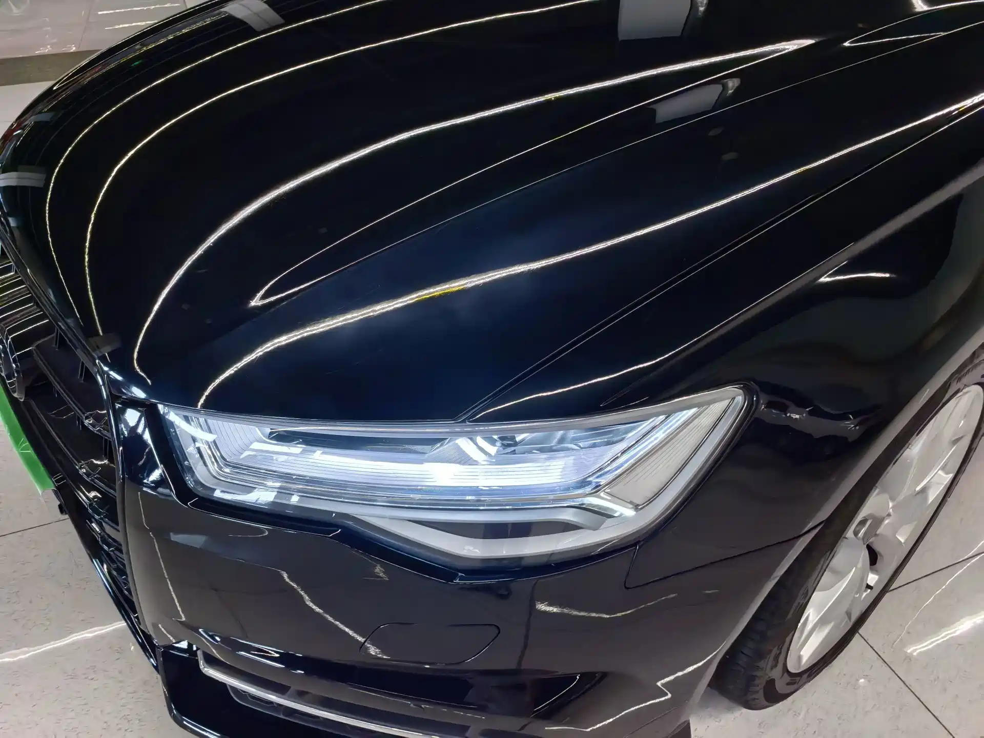 Фото 16 - Audi A6L