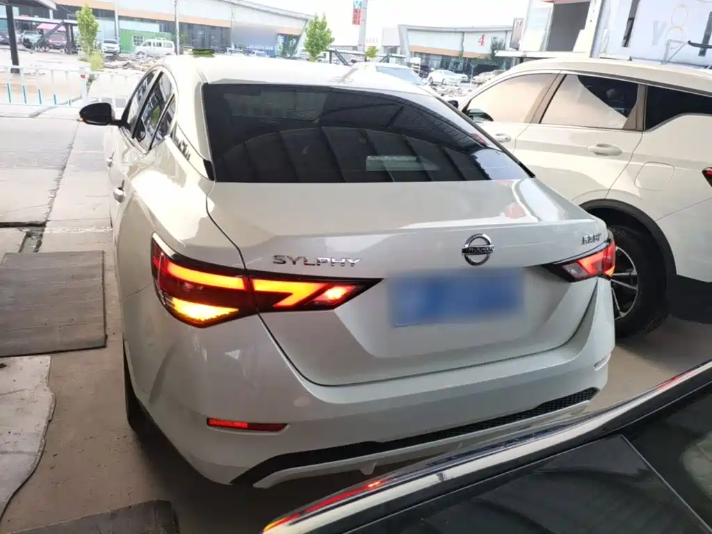 Nissan SYLPHY, миниатюра 6