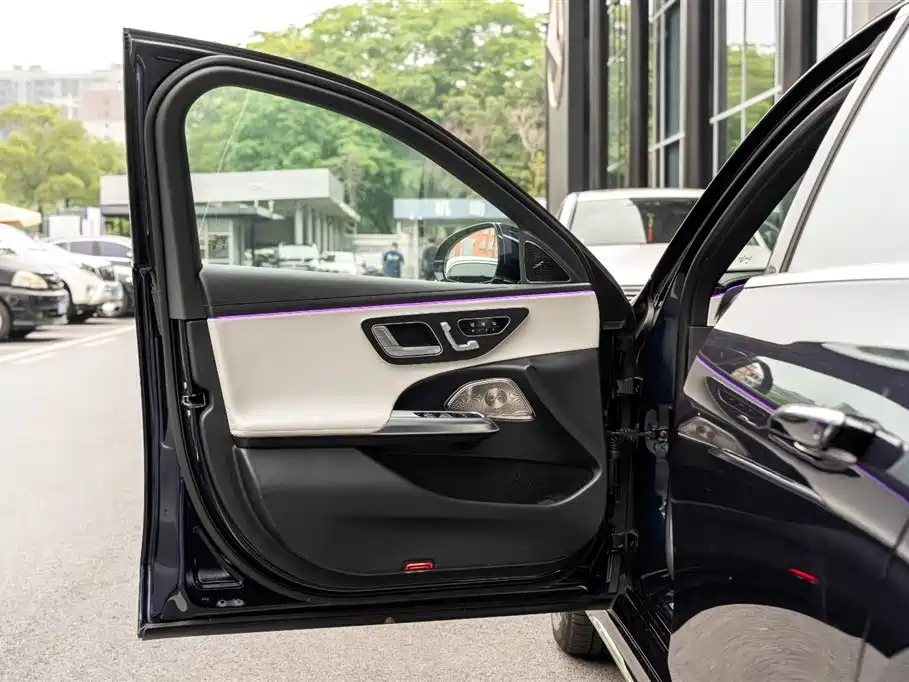 Mercedes-Benz E-Class 2024 Model E 300 L Luxury фото 17