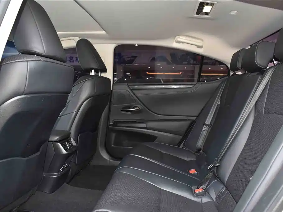 Lexus ES 2018 200 Excellence Edition China V фото 7