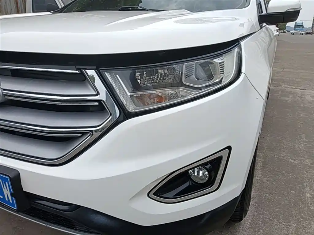 Ford Edge 2019 2018 EcoBoost 245 FWD Platinum 7-seater China V