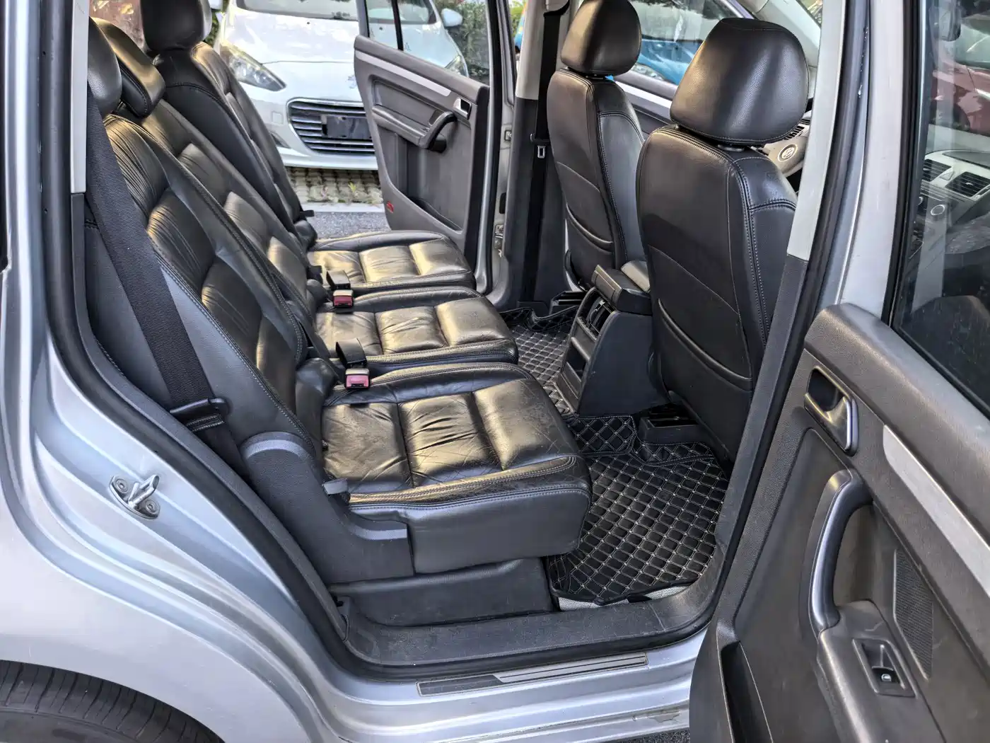 Фото 10 - Volkswagen Touran