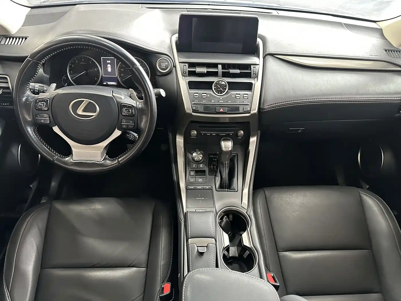 Photo 9 - Lexus NX