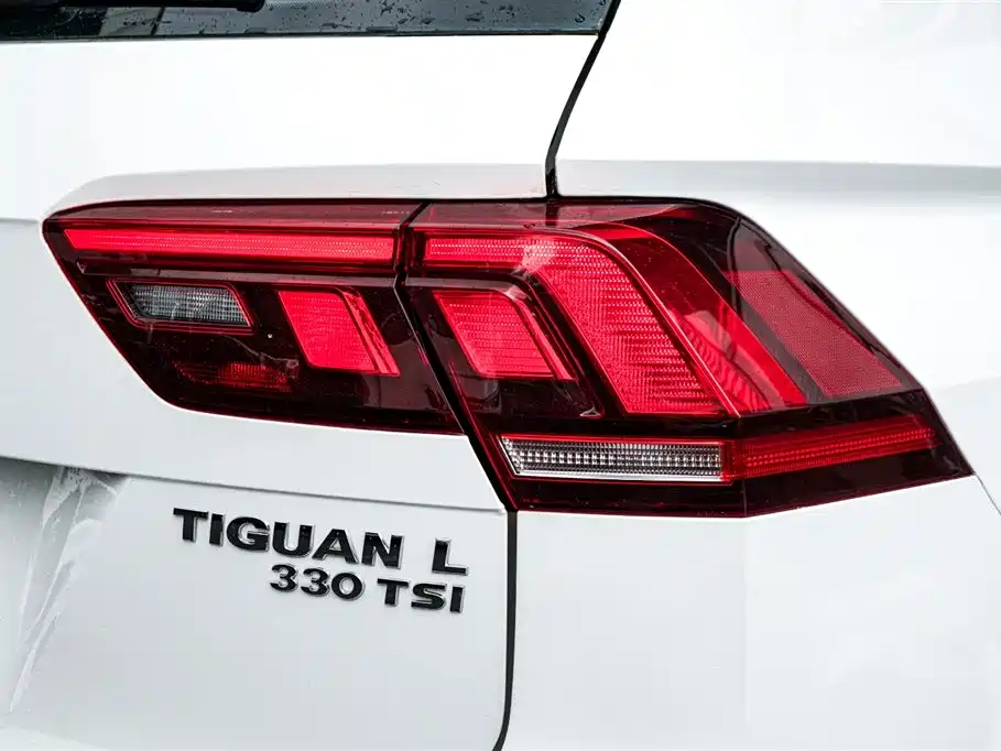 Volkswagen Tiguan L 2017 330TSI Automatic 2WD Comfort Edition фото 21