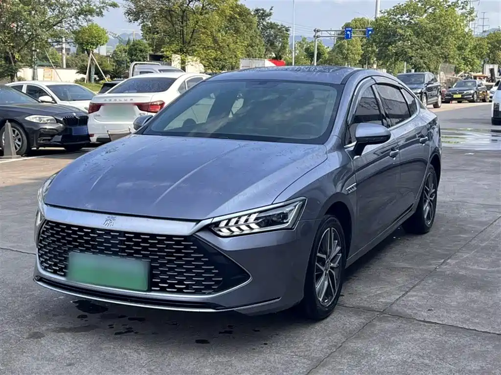 BYD Qin PLUS 2021 DM-i 120KM Premium